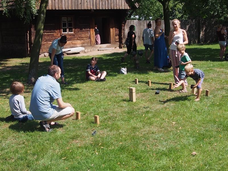 Kubb - ciekawa, tradycyjna gra rzutna ze Szwecji